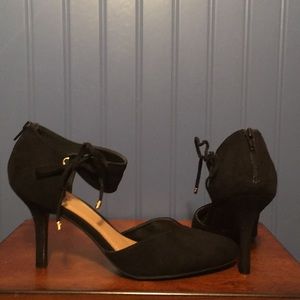 Black faux suede heel